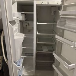 Kenmore Fridge & Refrigerator 