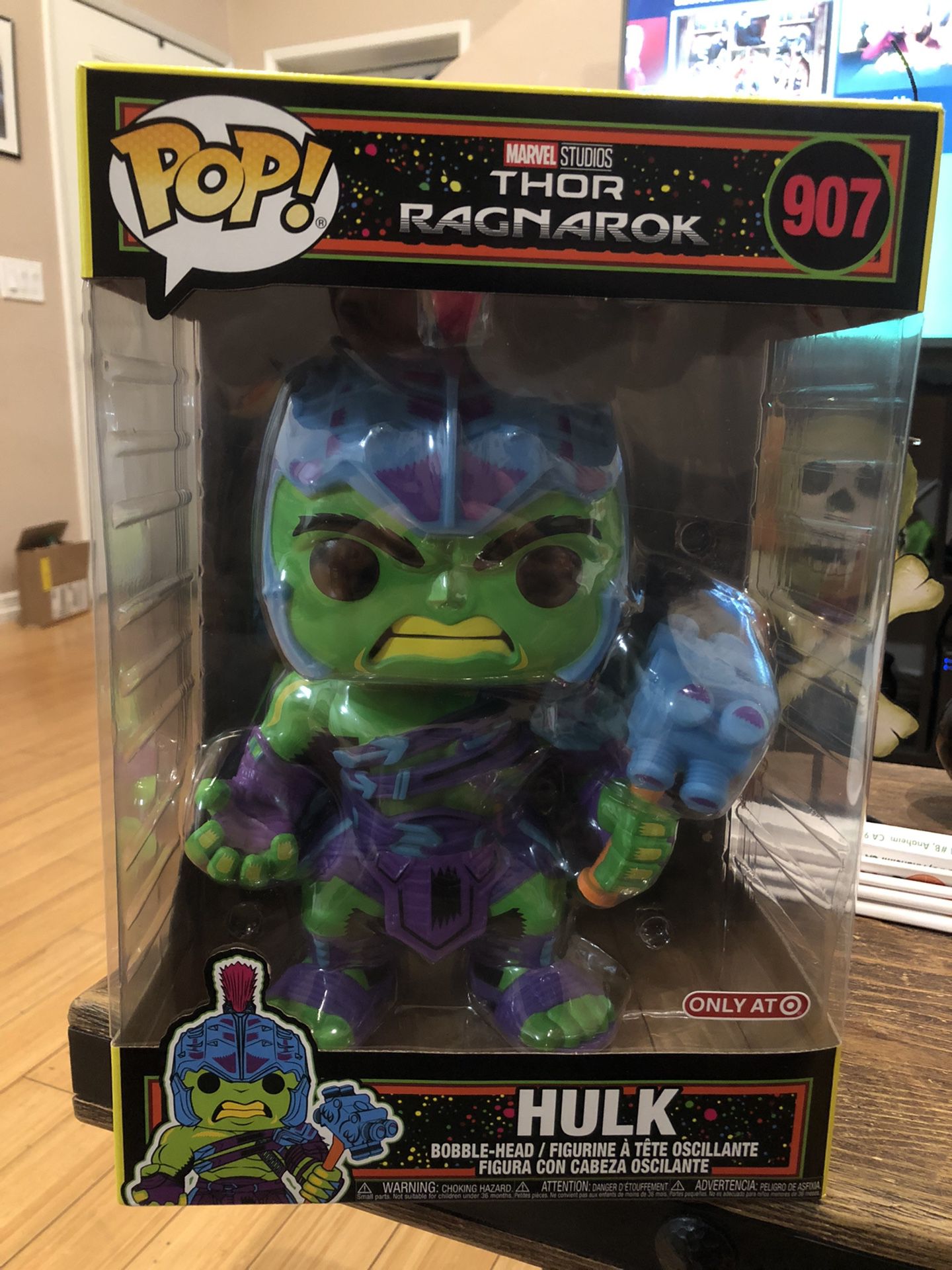 Black Light 10 Inch Hulk Funko Pop