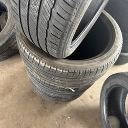 235 40 19