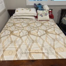 FULL SIZE BED FRAME AND MATTRESS 