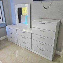 White Glossy Bedroom Dressers