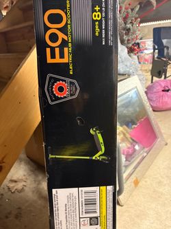 Razor E90 Electric Hub Motor Scooter