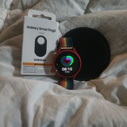 Samsung Galaxy Watch5 Pro 45mm, Samsung Galaxy Smart Tag, Wireless Charger