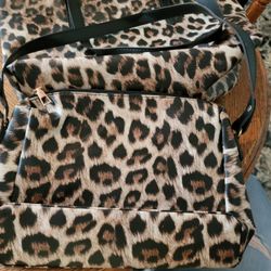 2/ Piece Leopard Purse set read description