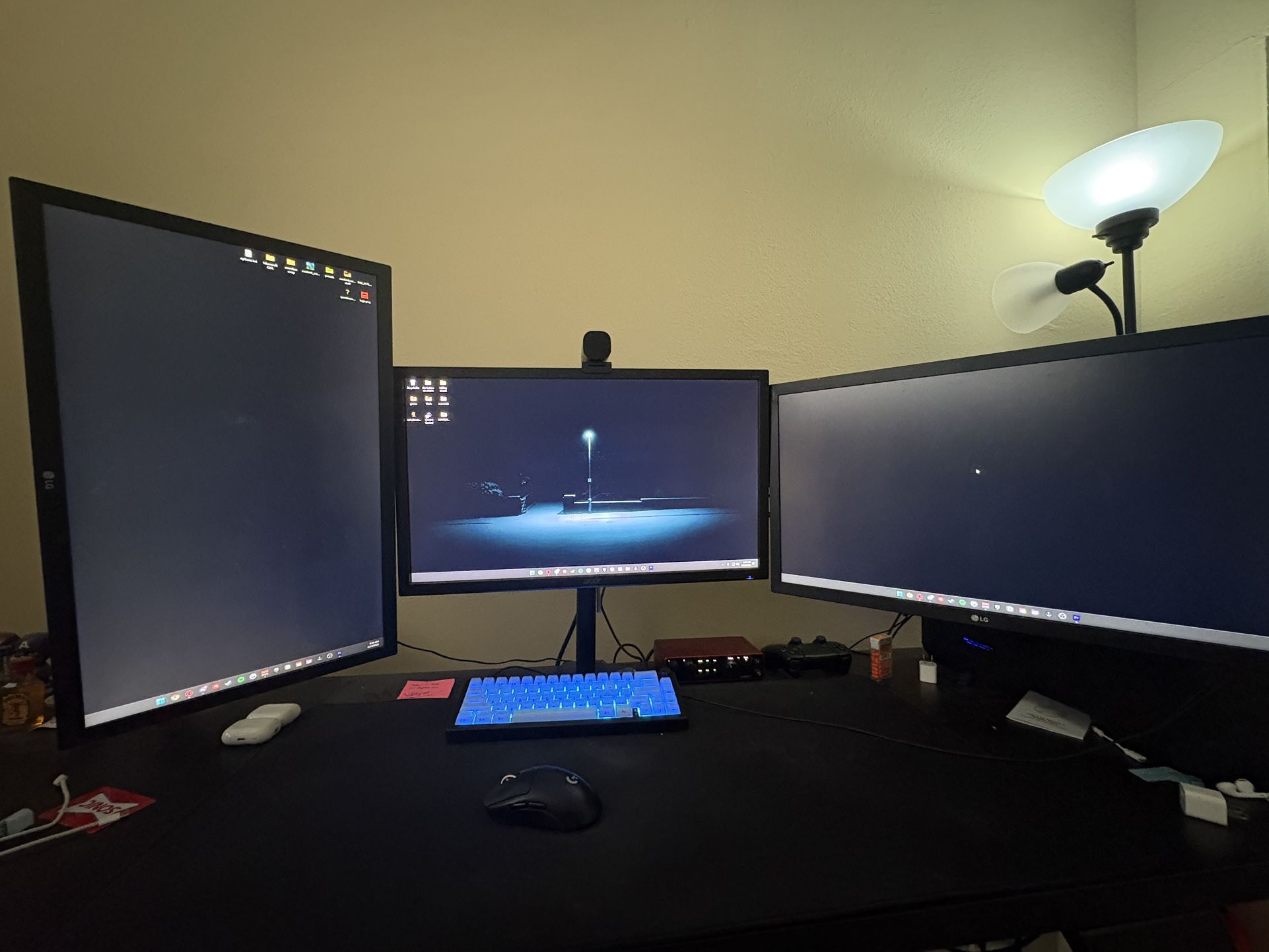 3 24” Monitors