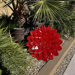 Huge Outdoor/Indoor Metal Flower Decoration 🌺 32 In.  Round 🌺 3+ In. Deep/thick.