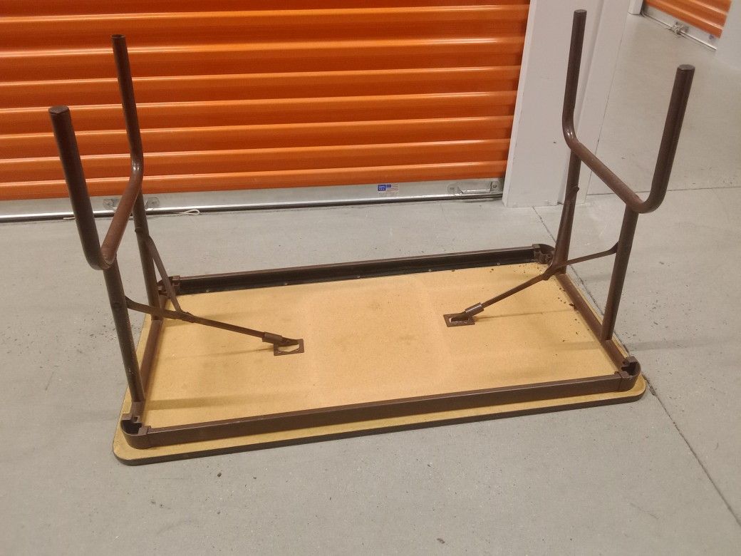 Folding Table 