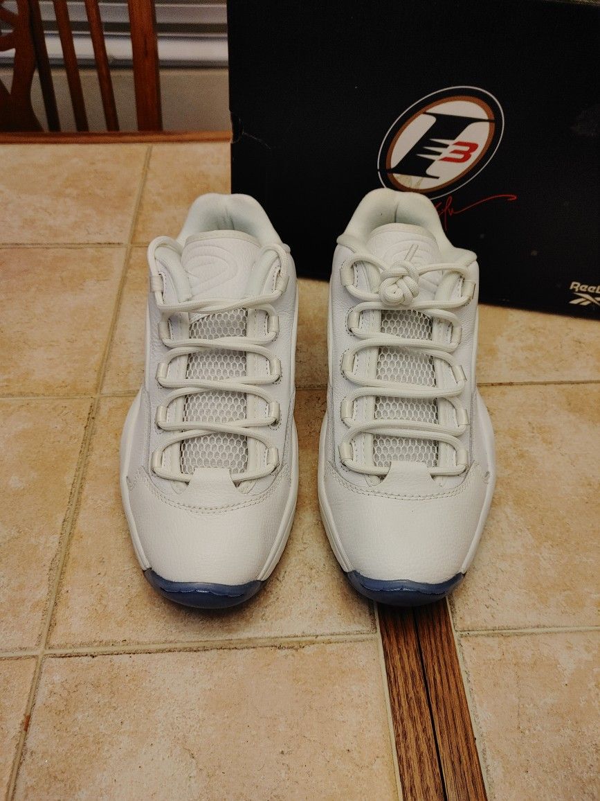 Reebok Question Low White Clear Blue Sole Size 11.5