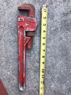 13" adjustable pipe crescent wrench red machine shop tool auto mechanic 