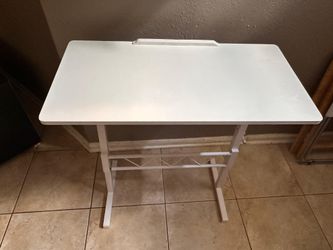 XL Laptop Table