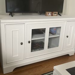 Solid wood cabinet