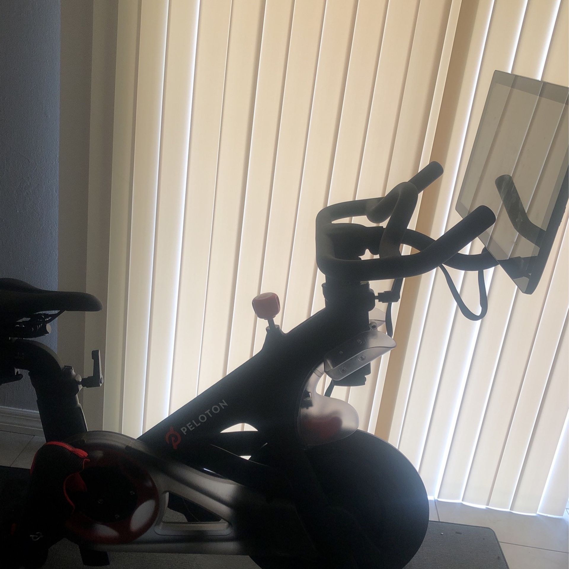 Peloton Bike Almost new