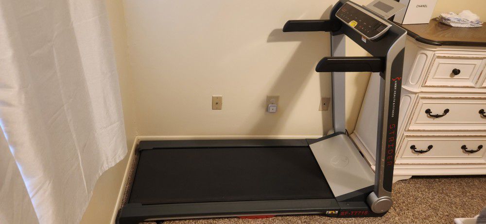 Sunny Health & Fitness Treadmill 