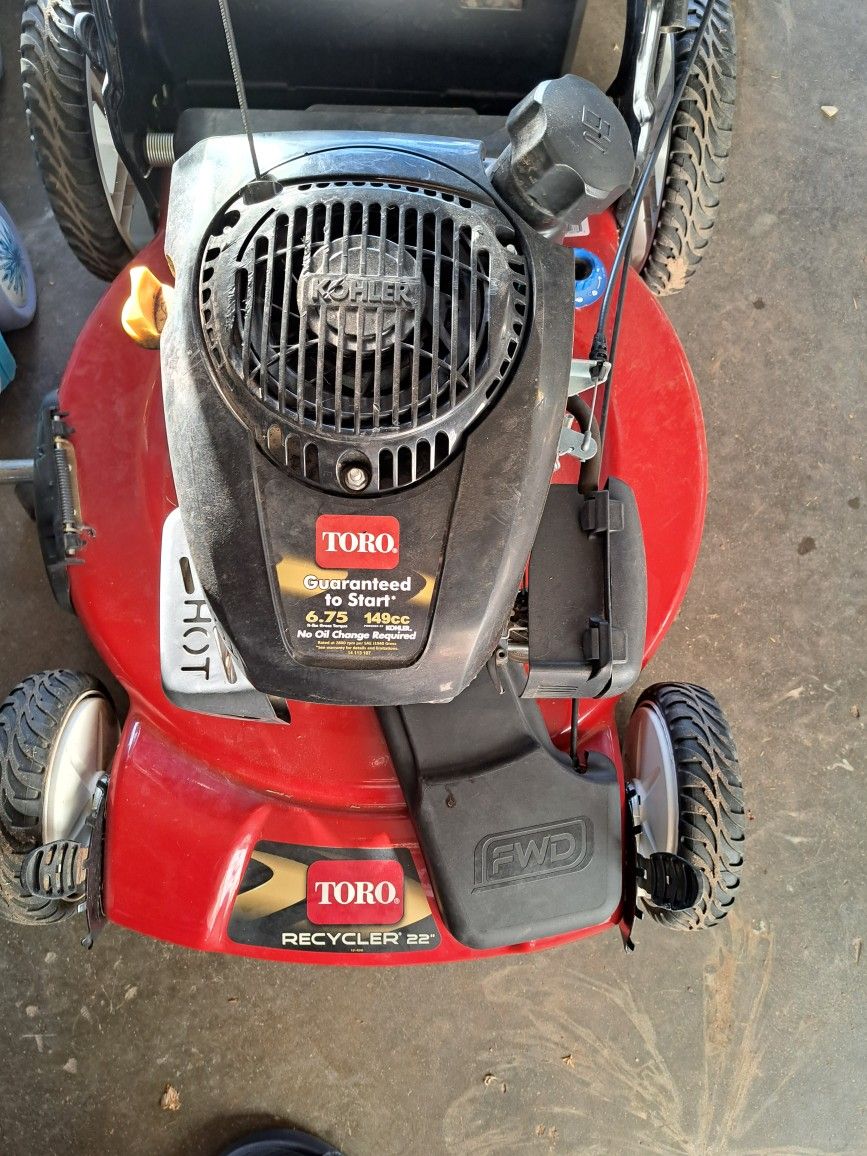 Toro 6.75 149cc Self Propelled Lawnmower for Sale in Fresno, CA OfferUp