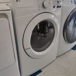 New LG
7.4 Cu. Ft. vented Stackable Electric Dryer in White with Sensor Dry