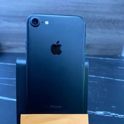 iPhone 7 32gb Unlocked ID: 85059