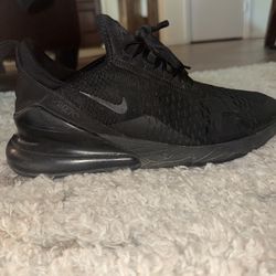 Nike Air Max 270 Black Size 11