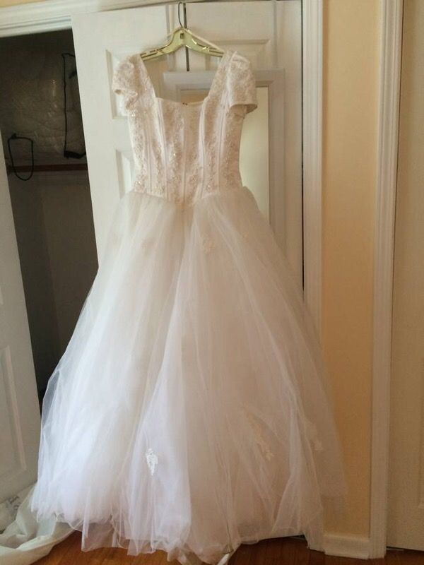 Wedding dress