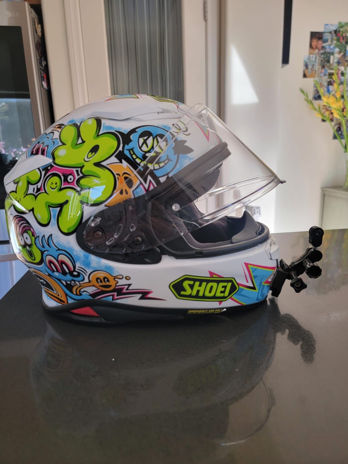 SHOEI RF 1400 Helmet (Size Large) + Latest Cardo Packtalk – Excellent Condition