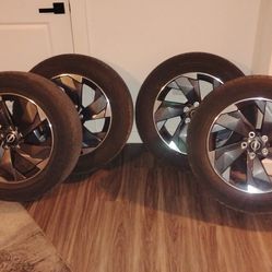 Nissan Rogue Set Of Wheels & Tires