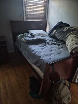Queen bed