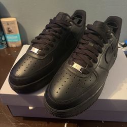 Nike Black Air Force 1 