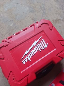 Milwaukee Whole Saw Kit