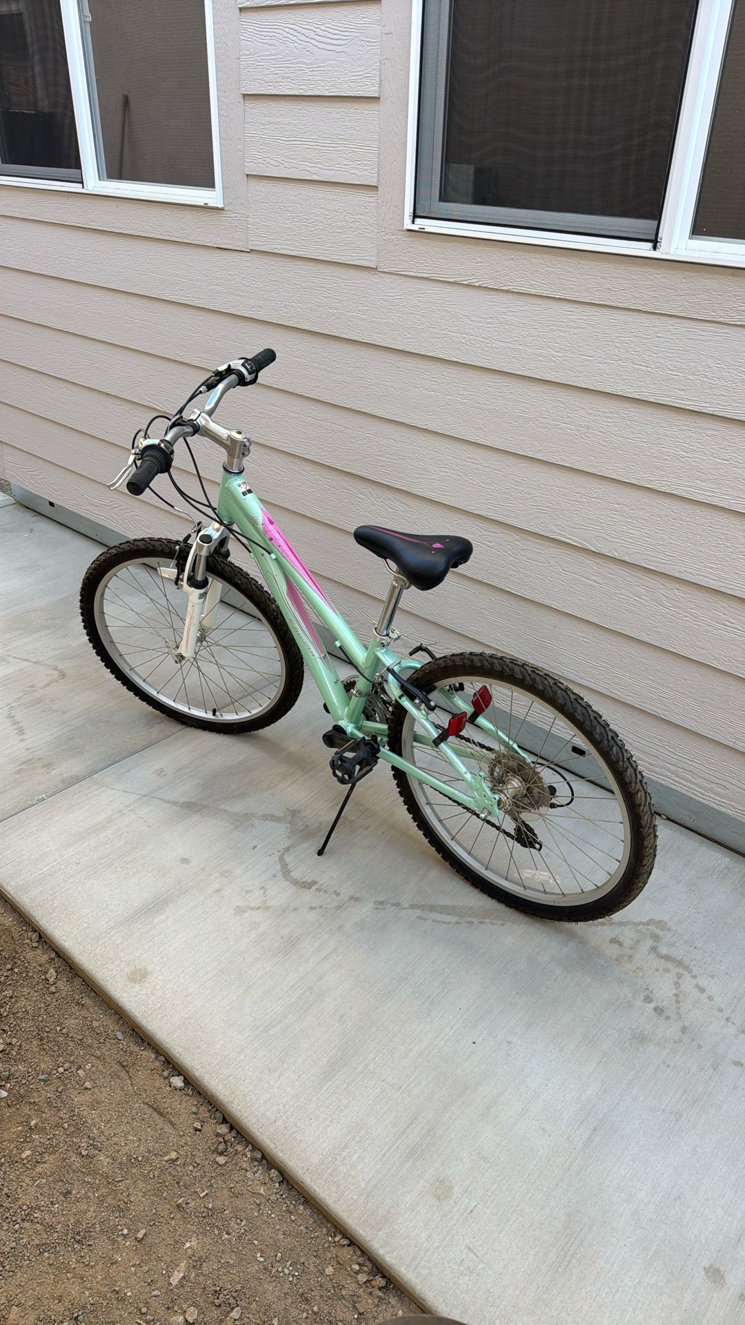 Bicycle Schwinn Lotus