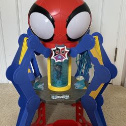 Spidey and His Amazing Friends Web-Spinners Web-Quarters Playset