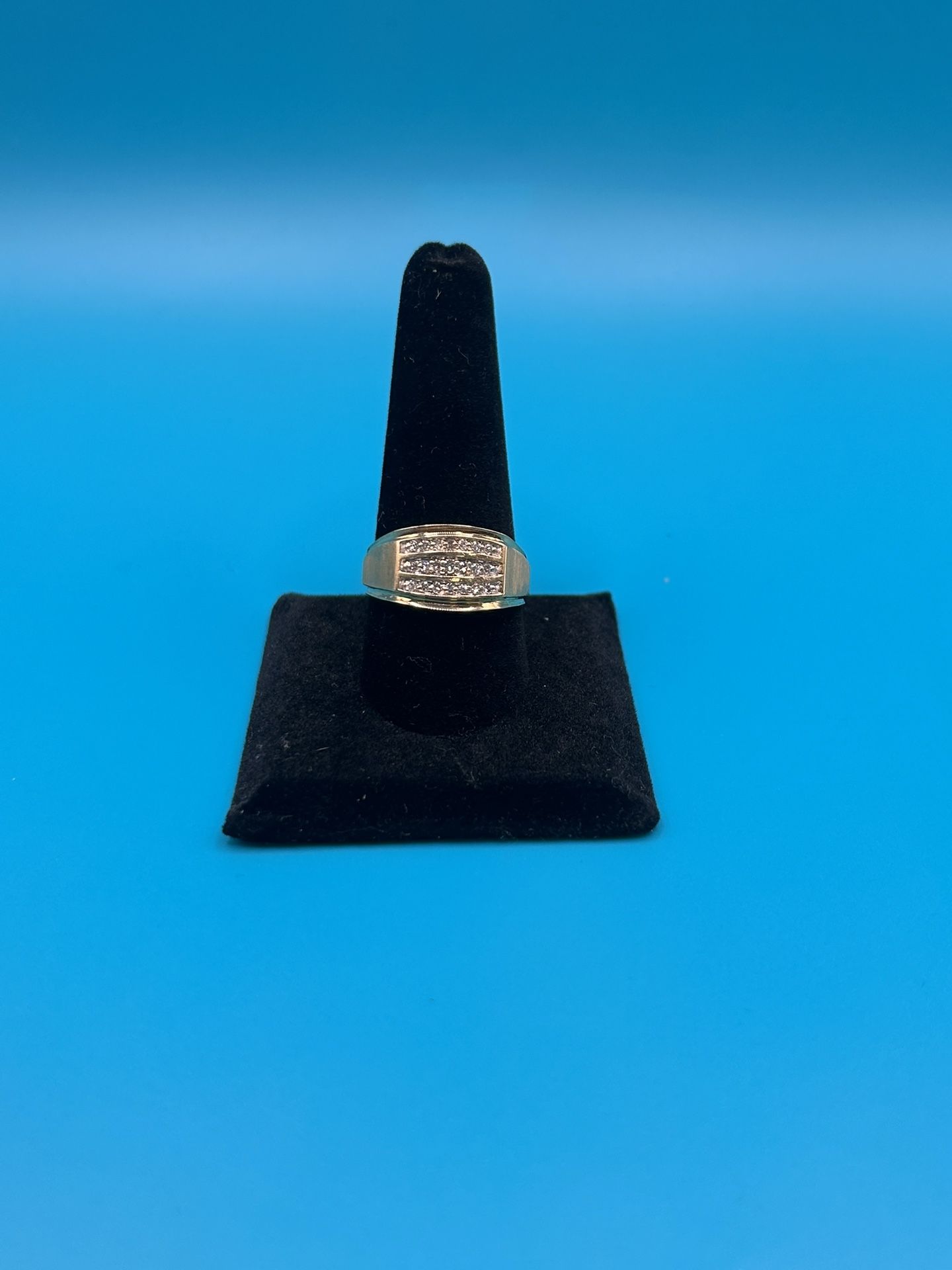 10k Mens Diamond Ring