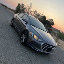 2018 Hyundai Elantra 