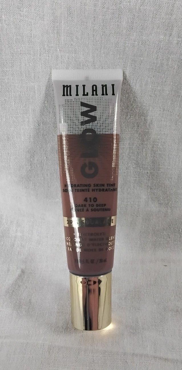 Foundation Milani Glow Hydrating Skin Tint 410 Dark to Deep 1.0 fl oz