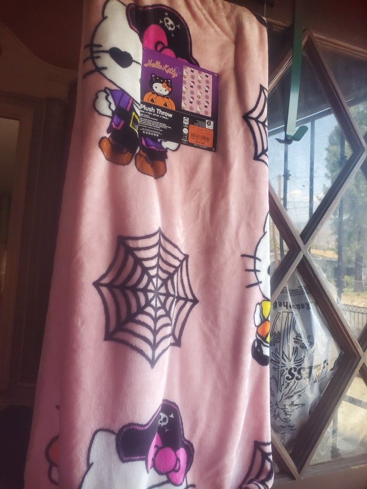 Hello Kitty Halloween Blanket