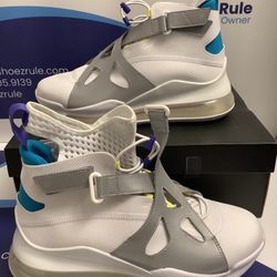 Brand New Jordan Air Latitude 720 Women's Size 10