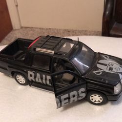 Memorabilia Raiders Cast Iron Vehicle 
