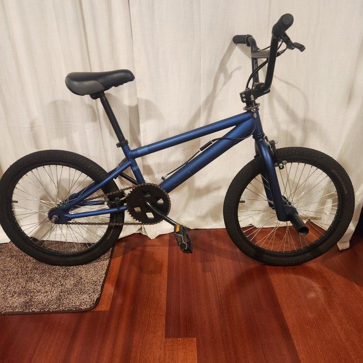 DiamondBack Bmx Bike