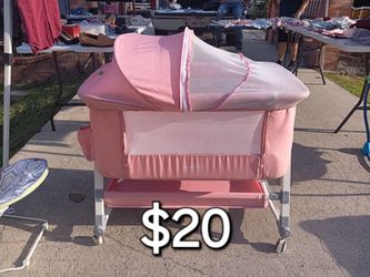 Harppa Baby Bassinet with Canopy
