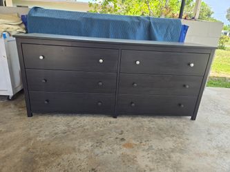Black 6-Drawer Dresser