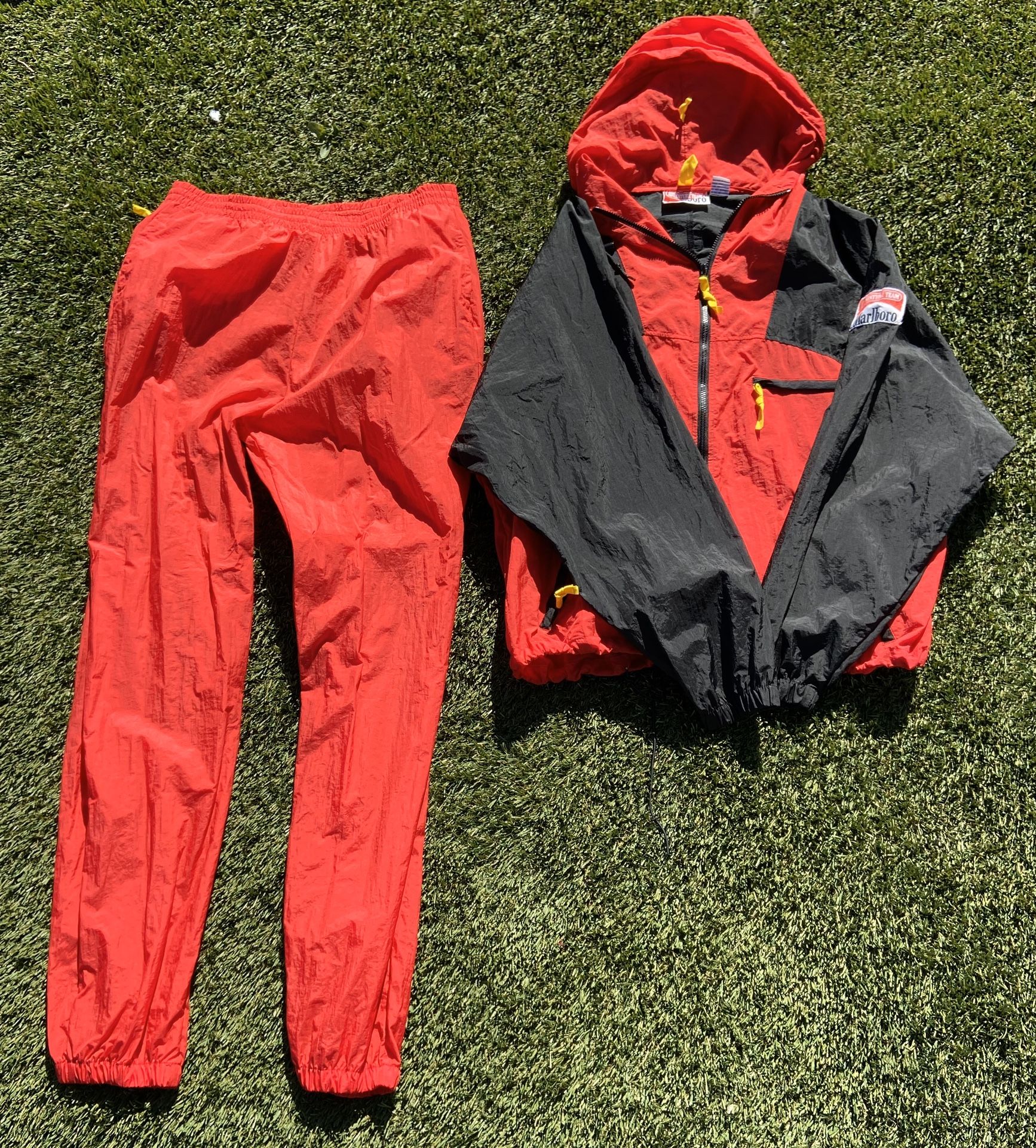 Vintage Marlboro Tracksuitđ´âĢī¸đĨ size XL for 35$âŧī¸âŧī¸