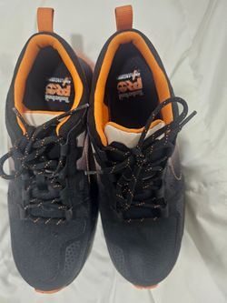 Hard toe work shoes
