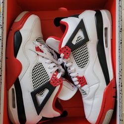 Jordan 4 Fire Red Size 12