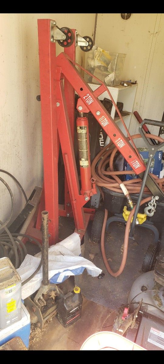 Engine Hoist