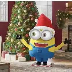 3ft Animated Minion
