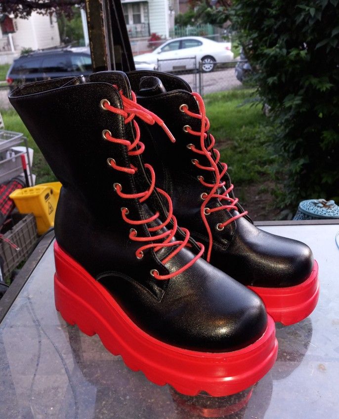 Women's High Boots Size 7