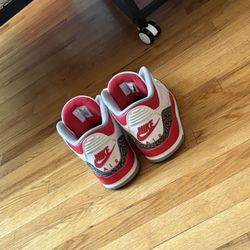 Jordan 3 ‘s  Size 9 