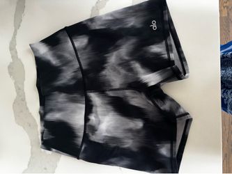 Alo airbrush high waste biker shorts in medium