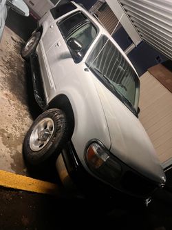 2000 Ford Explorer