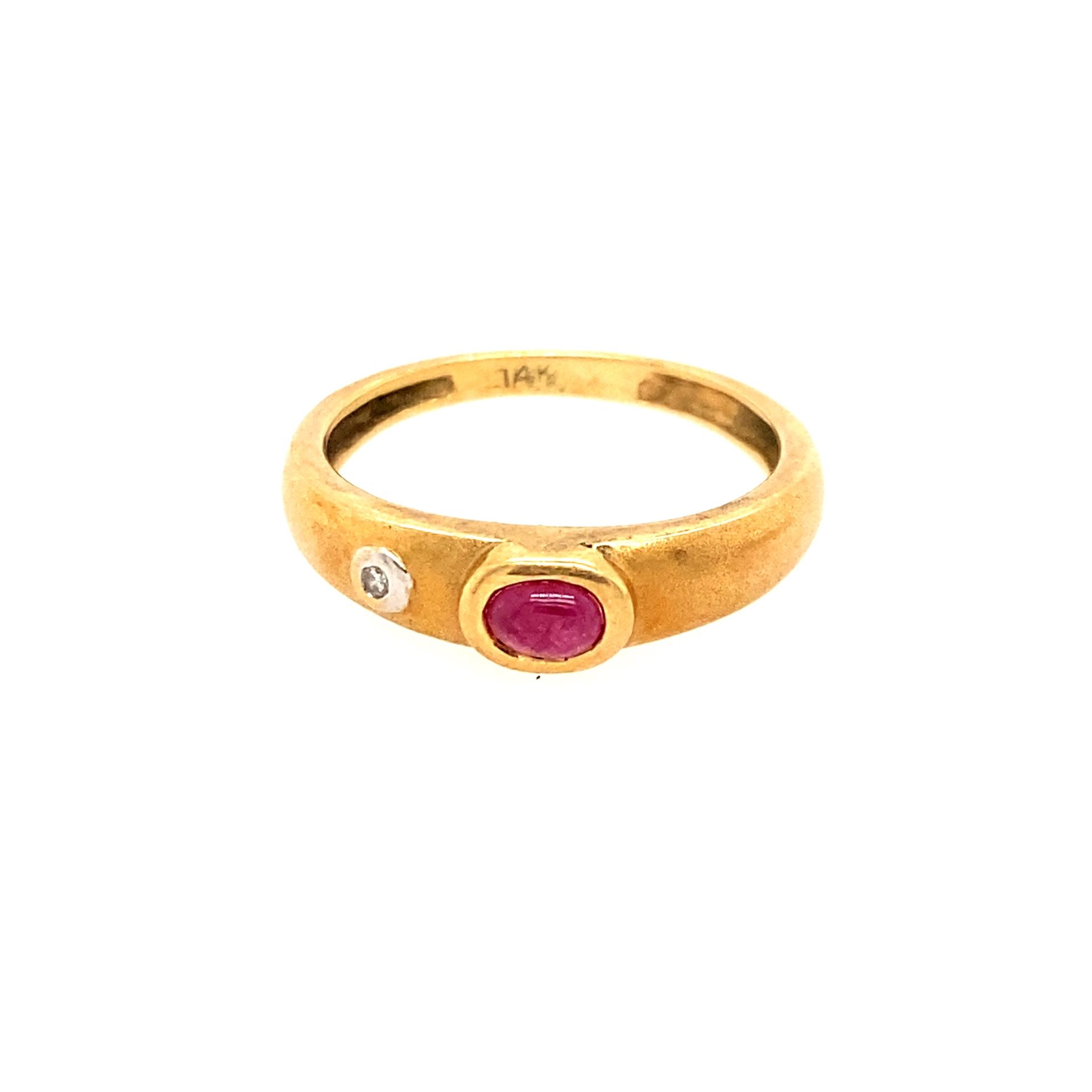 14k Cabuxhon Ruby/Diamond Dainty Ring