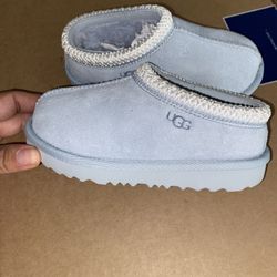 Ugg kids Slippers
