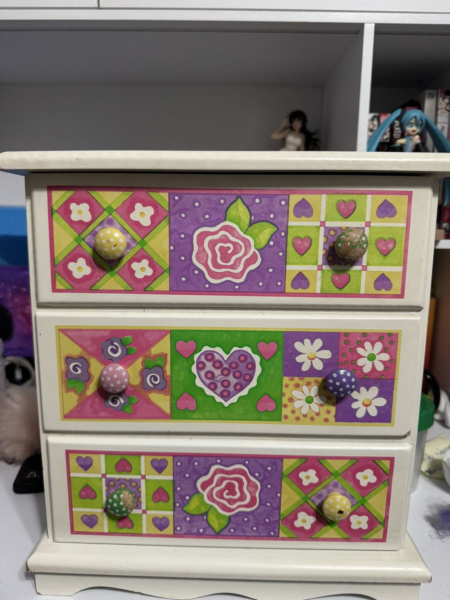 Girls Small Dresser/organizer